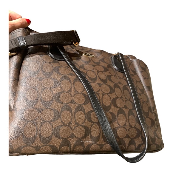 Coach Baby Bag - Excellent Condition with Adjustable Strap - Affordable Luxury! - Picture 6 of 14